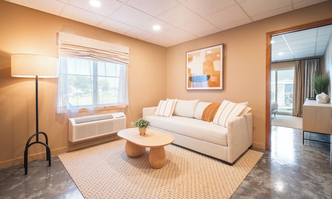 Put-in-Bay Hotel | Newly Renovated! Guest Suite Sleeps 4