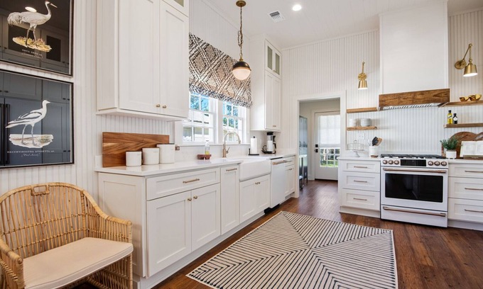 Old Town Cottage | Newly Renovated Historic Cottage in Olde Town BSL-One Block from Beach & Dining