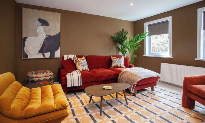 Govan House | Newly Renovated House in Popular Location