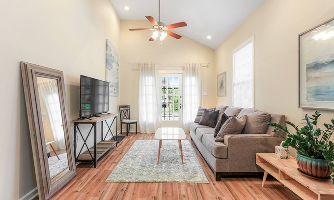 Gentilly Terrace House | Newly Renovated Light and Bright "Shotgun Double"