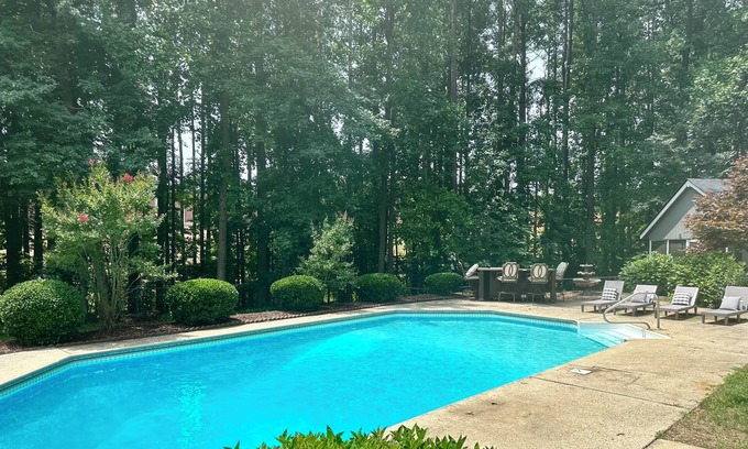 Apex House | Newly renovated modern & spacious home complete with a private pool!