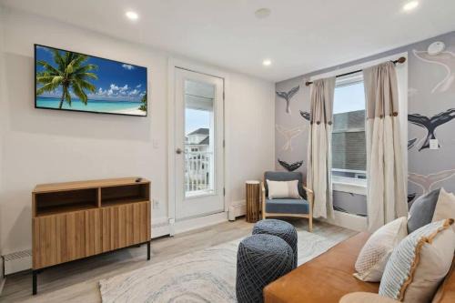 Hampton Apartment | Newly Renovated Ocean Views Private Balcony