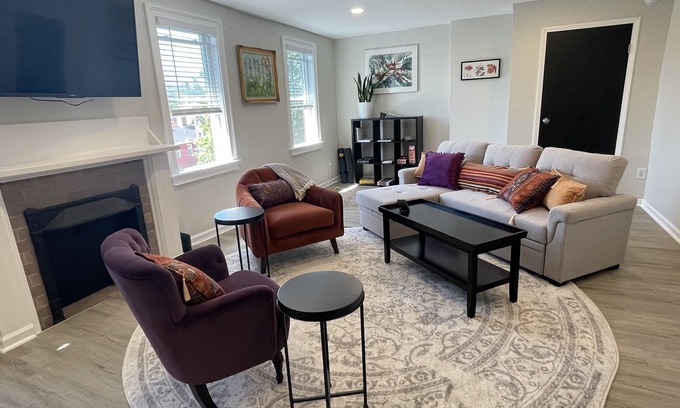 Central Northside Apartment | Newly renovated, palatial one-bedroom on 3rd floor