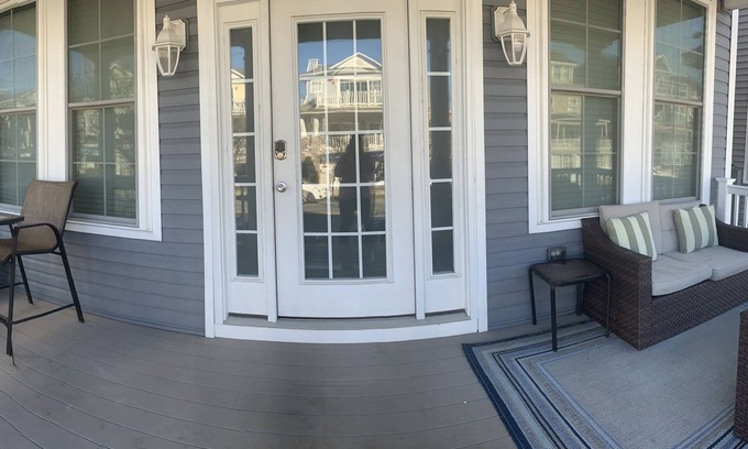 North End Condo | Newly renovated rental on Asbury!