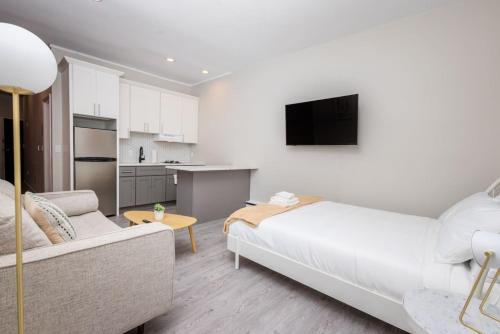 Prudential - St. Botolph Apartment | Newly Renovated w Exposed Brick