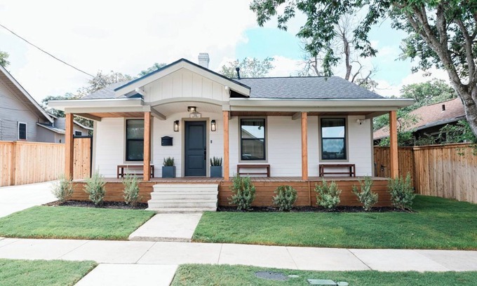 Government Hill House | Newly restored 5-bed, 3-bath home in downtown San Antonio, near Pearl District
