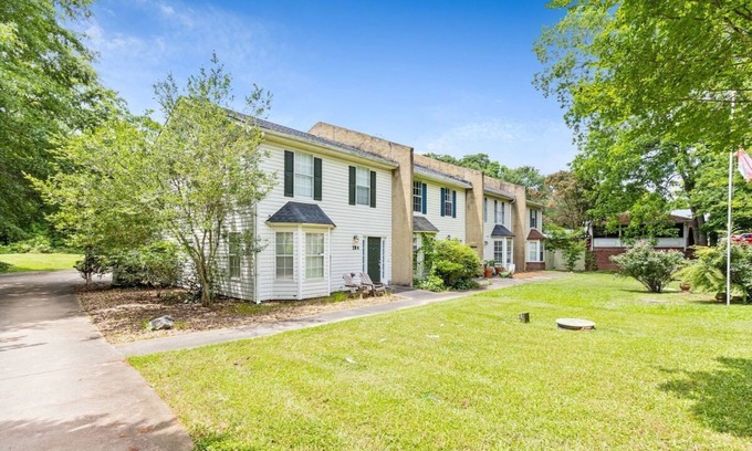Newnan House | Newnan Affordable Getaway