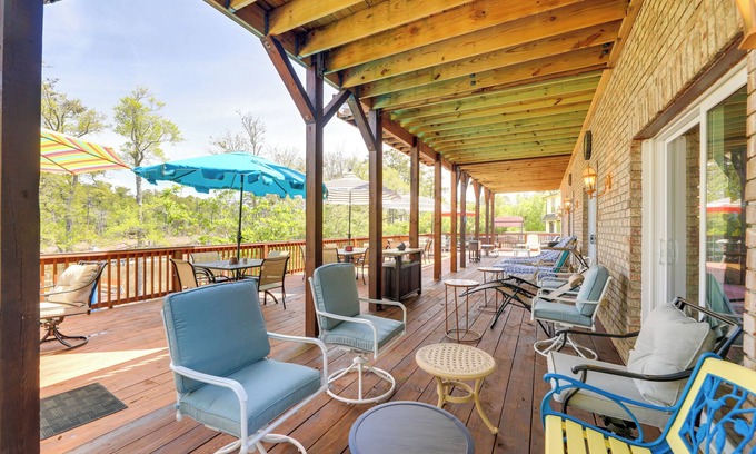Newport House | Newport Home w/Private Balconies & Creek Access!