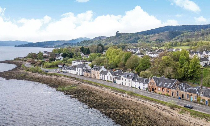Inveraray Cottage | NEWTON HALL, pet friendly, character holiday cottage in Inveraray
