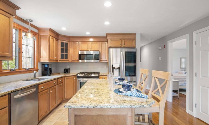 Harwich House | Next to Bike Trail, Thompson Field, Dog Friendly!