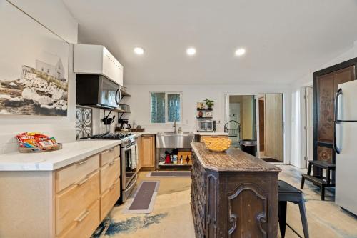 Logan Heights House | Next to Downtown Huge yard with Parking