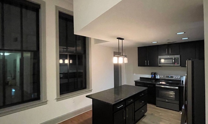 Downtown Detroit Apartment | NFL draft 2 bedroom 2bath right on Woodward in the heart of the action