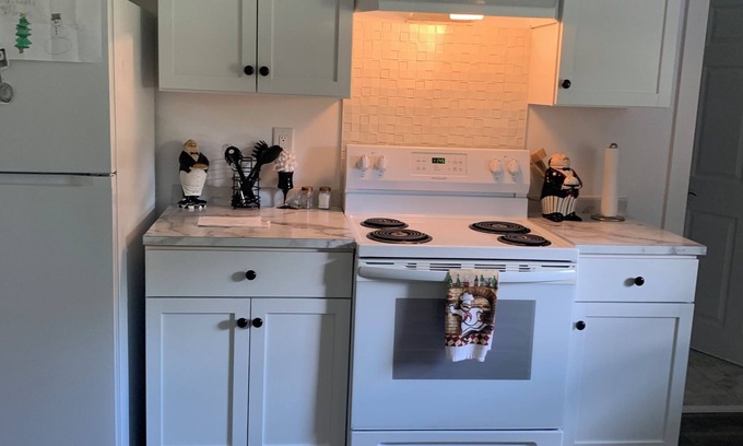 Elkhart Lake House | NFL Draft, Road America and near beautiful downtown Elkhart Lake