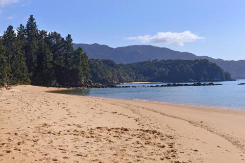 Ngaio Bay House | Ngaio Beach House - Kaiteriteri