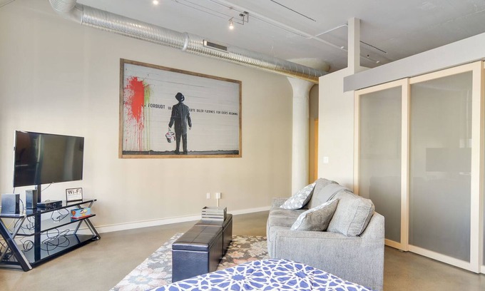 Tonawanda Apartment | Niagara/Buffalo Staycation-Monthly Special Rates
