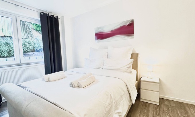 Suedviertel Condo | Nice 2 rooms near the main station