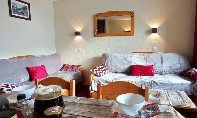 Val-Thorens Apartment | nice 4pers apartment of 24m2, well equipped in a residence with ski-in/ski-out departure!