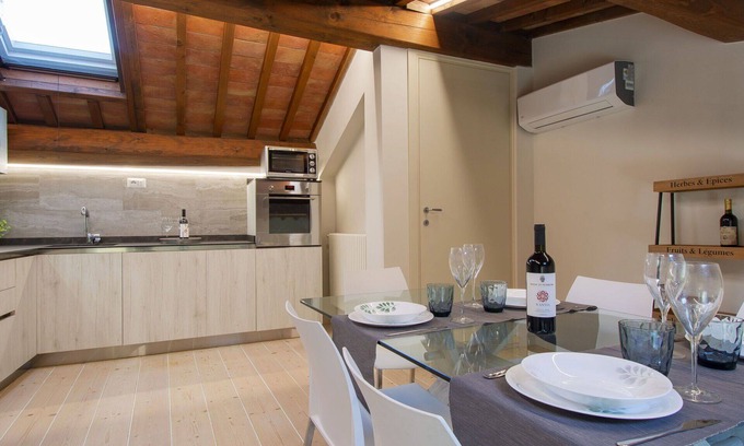 Montopoli in Val d'Arno Apartment | Nice apartment for 6 people with A/C, WIFI, TV, patio, pets allowed, panoramic view and parking