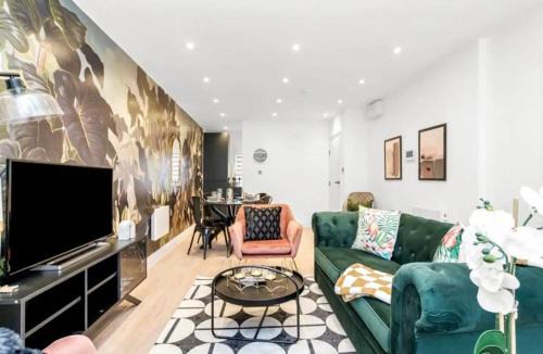 Uxbridge South Apartment | Nice and Cozy flat near Heathrow