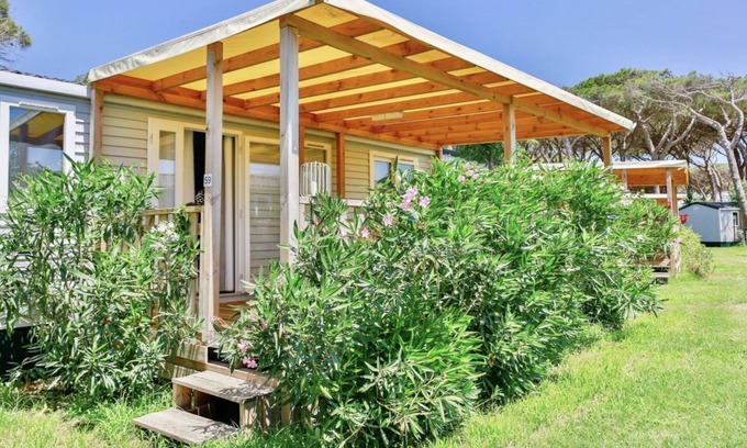 Marina di Montalto House | Nice and welcoming mobile home located near the beach with air conditioning of approximately 32 m2 composed of a living room, kitchenette with gas stove, fridge with freezer, pots and pans.A bedroom with a double bed and two other bedrooms with two singl