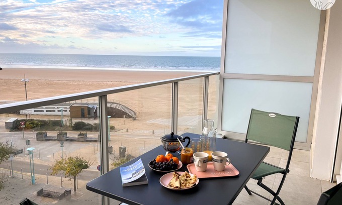 Saint-Jean-de-Monts Apartment | Nice apartment with sea view Au85