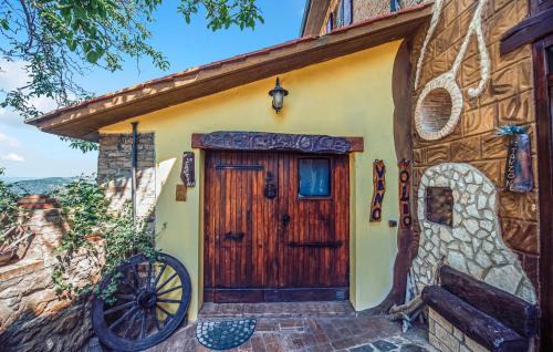 Castiglione d'Orcia Apartment | Nice Apartment In Castiglione Dorcia