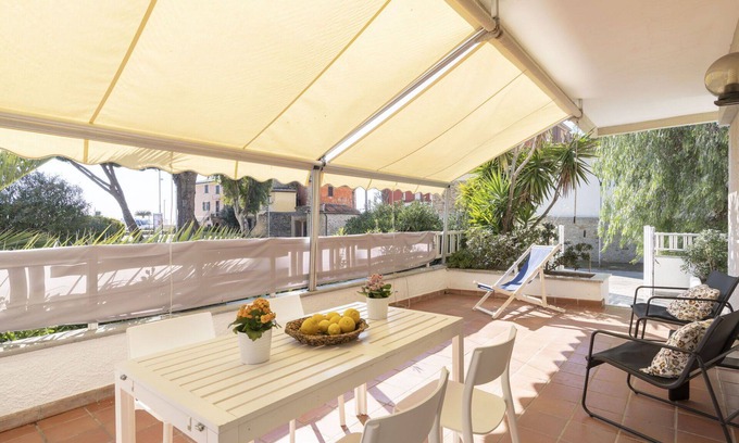 Marina di Andora Apartment | Nice apartment for 6 people with WIFI, TV, terrace, pets allowed and parking