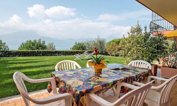 Frader Apartment | Nice apartment for 5 guests with A/C, WIFI, pool, TV, terrace and parking
