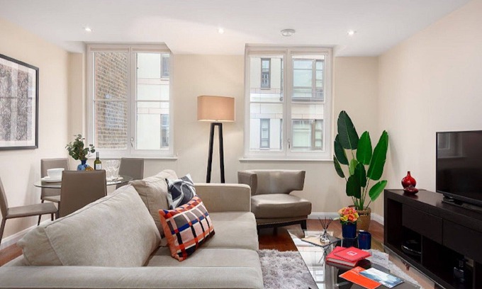 The City of London Apartment | Nice apartment for 2 guests with WIFI and TV