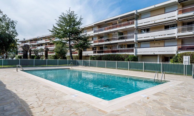 Plaine de la Brague Apartment | Nice apartment for 2 people with WIFI, pool, A/C, TV, terrace and parking