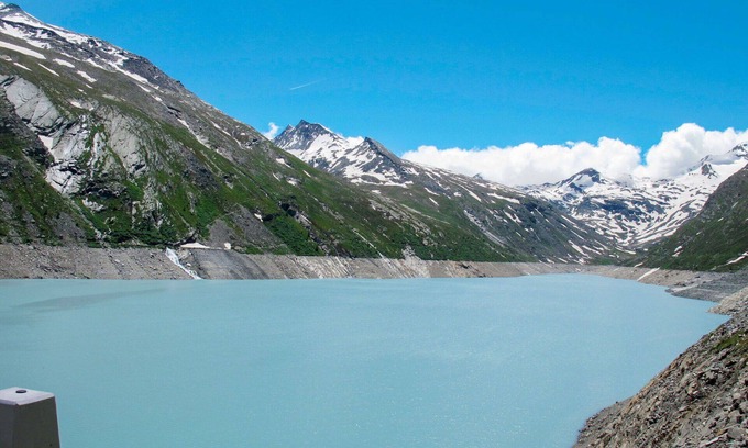 Saas-Fee Apartment | Nice apartment for 4 guests with WIFI, balcony and pets allowed