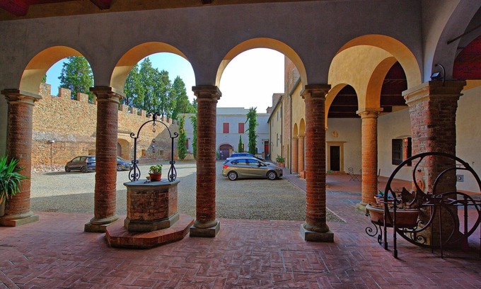Certaldo Alto Apartment | Nice apartment for 4 guests with A/C, WIFI, TV and panoramic view, close to San Gimignano