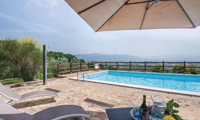 Fornole Apartment | Nice apartment for 4 guests with pool, WIFI, A/C, TV, terrace and parking