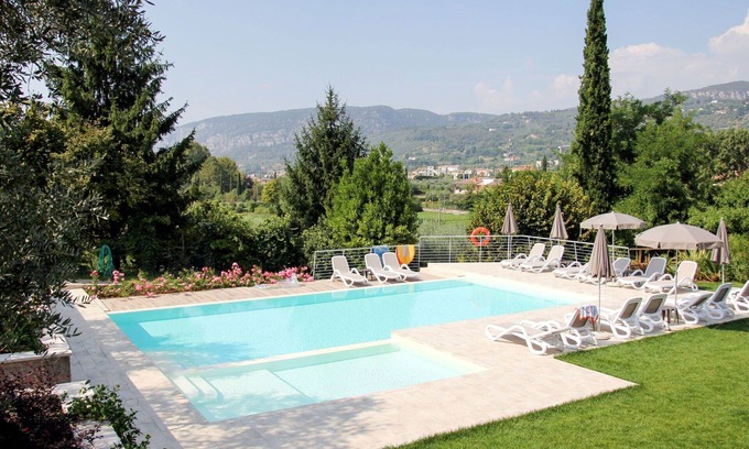 Garda Apartment | Nice apartment for 4 guests with WIFI, pool, A/C, TV, terrace and parking