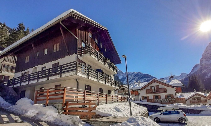 Alba Apartment | Nice apartment for 4 people with TV and pets allowed