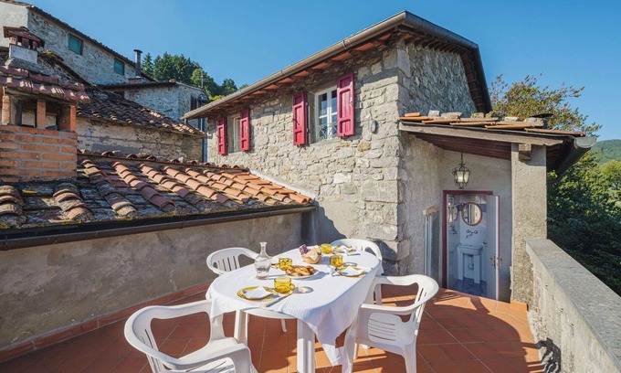 Gello Apartment | Nice apartment for 6 people with terrace, pets allowed and parking