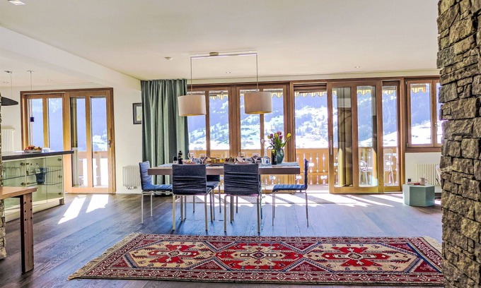 Grindelwald Apartment | Nice apartment for 4 guests with WIFI, TV, balcony and parking
