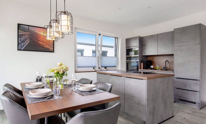 Butjadingen Apartment | Nice apartment for 11 guests with WIFI, TV, terrace and parking