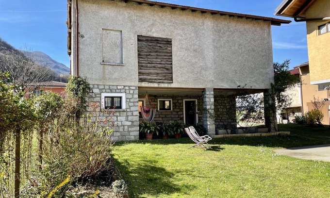 Colico Piano Apartment | Nice apartment for 4 people with WIFI, TV, terrace and pets allowed