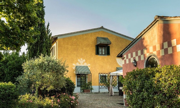 Empoli Apartment | Nice apartment for 4 guests with WIFI, pool and TV