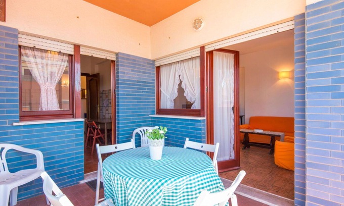 Torvaianica Apartment | Nice apartment for 4 people with WIFI, TV and terrace
