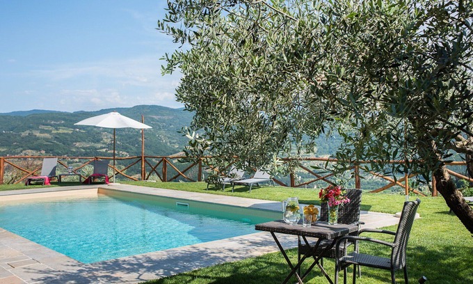 Pontassieve House | Nice apartment in villa for 6 guests with pool, A/C, WIFI, TV, patio and panoramic view
