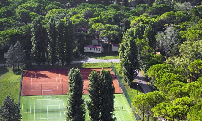 Grado House | Nice apartment in villa for 6 guests with pool, WIFI, terrace, pets allowed and parking