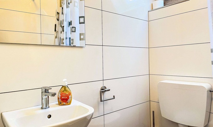 Frankenau House | Nice apartment in villa for 6 people with WIFI, A/C, TV and patio