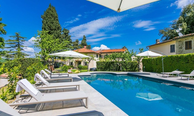 Torsoli Villa | Nice apartment in villa for 10 people with private pool, WIFI, TV, terrace, pets allowed and par.
