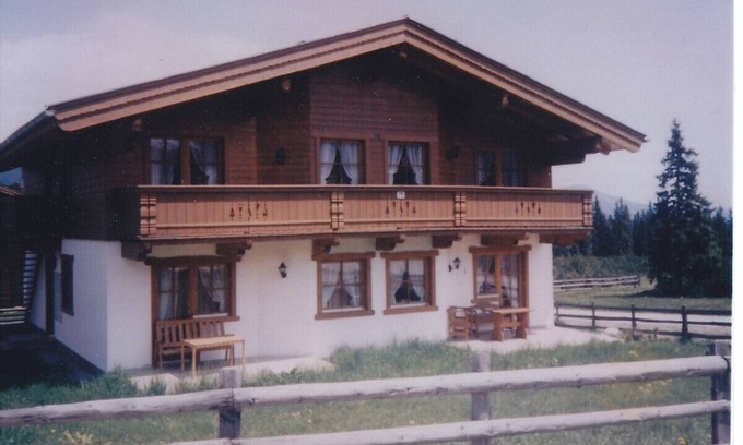 Hochkrimml Apartment | Nice apartment with south balcony in the skiing- and hikingparadise