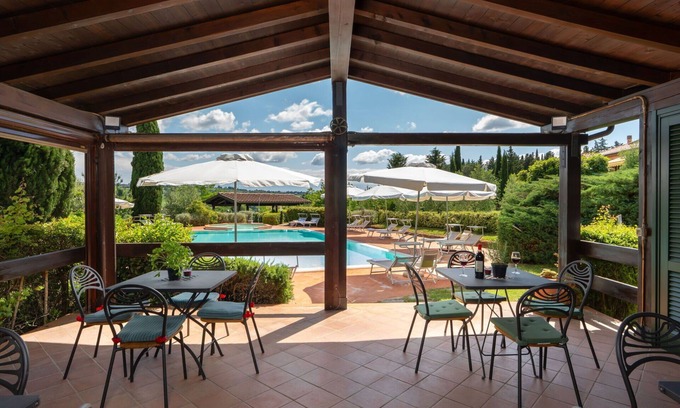Sughera Apartment | Nice apartment with WIFI, pool, A/C, TV, terrace and panoramic view, close to San Gimignano