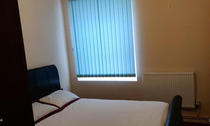 Thornton House | Nice Double Bedroom at Streatham Place