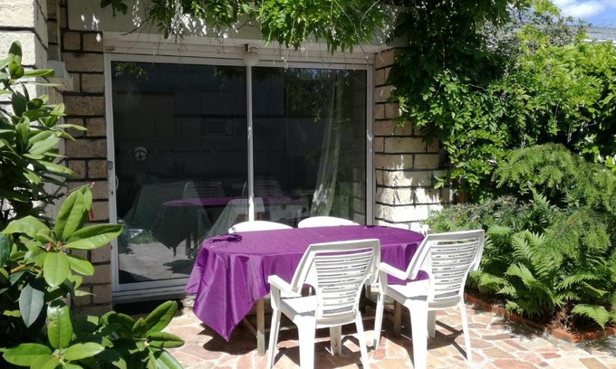 Sceaux Apartment | Nice family studio in villa Sceaux 600m RER B direct to Notre-Dame