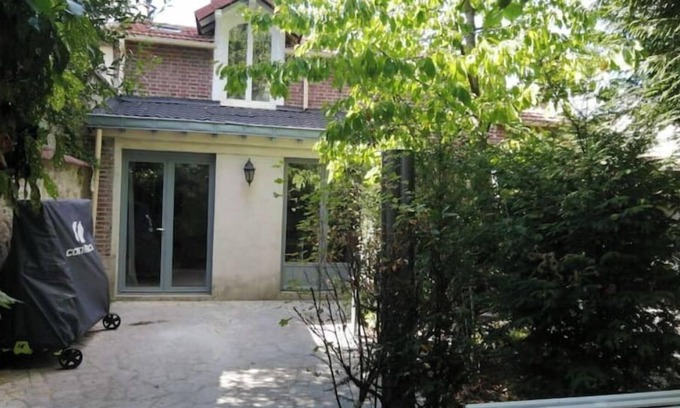 Argenteuil House | Nice, friendly house near Paris